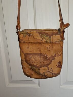Alviero Martini 1' CLASSE Shoulder Bag in Tan and Brown